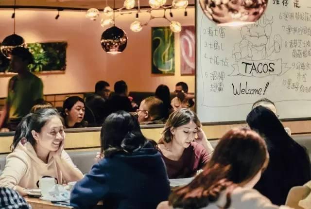 天吶！他開了60多家店，竟然1道菜也不會(huì)做|餐飲界