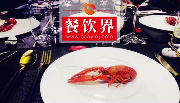 千億市場(chǎng)份額，十萬(wàn)餐飲人分食，小龍蝦市場(chǎng)是一道送命題？