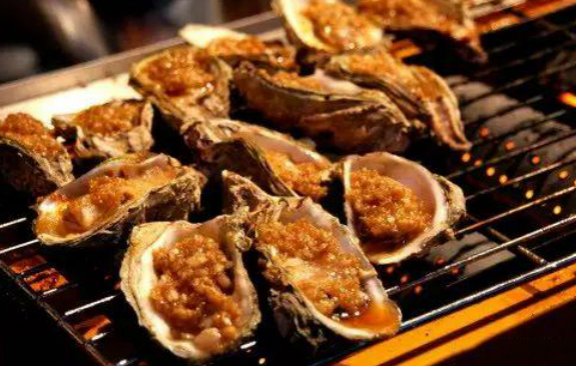 5000元開(kāi)店賣(mài)生蠔，燒烤小伙2年成酒店集團(tuán)老總！秘訣就7個(gè)字?。?></a>
          <div> <a href=