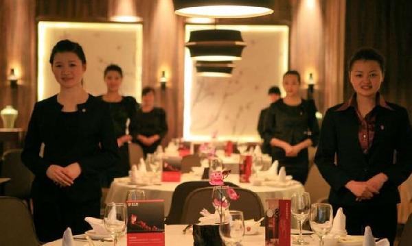 員工就活該吃回鍋油？俏江南不倒閉誰倒閉？|餐飲界