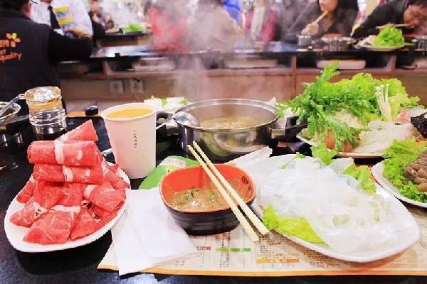 ?呷哺呷哺“食品CEO”涉嫌嚴(yán)重違紀(jì)，被勸退！