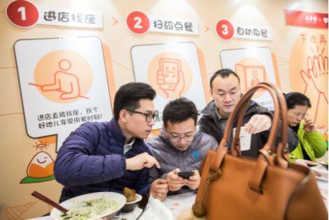 營業(yè)額漲逾40%、人效翻3倍！詳細解剖五芳齋無人智慧餐廳是如何誕生的