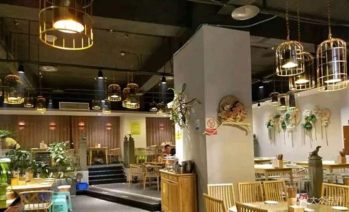 一年關(guān)店4萬家，萬人迷的川菜怎么就成了萬人敵？