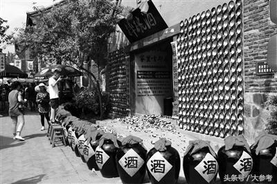 網(wǎng)紅“退燒”，山寨“摔碗酒”生意慘淡難逃“短命”魔咒|餐飲界