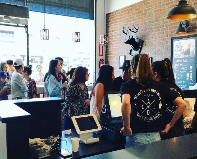 如何靠一款黑糖奶茶，5年開出200家直營店？