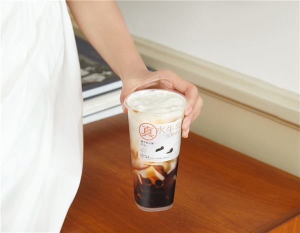 喜茶上新水牛乳雙拼波波，帶來全新真牛乳風(fēng)味|餐飲界