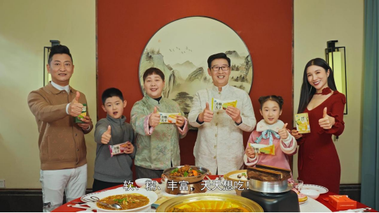 春節(jié)爆火出圈！天冰這波操作太驚艷