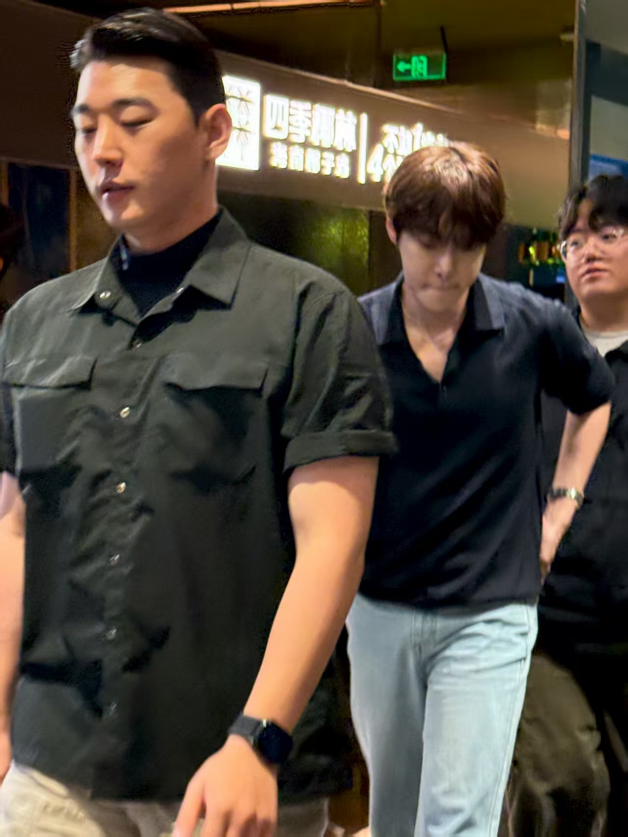 粉絲與偶像的 “雙向奔赴”：NCT金道英追隨粉絲推薦，打卡四季椰林椰子雞|餐飲界