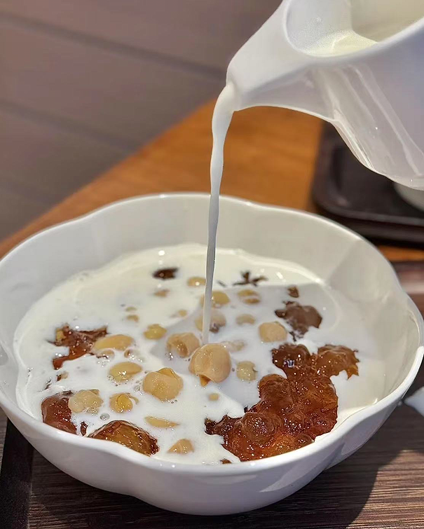 這杯麥記牛奶，怎么悄悄開(kāi)遍了全國(guó)？|餐飲界